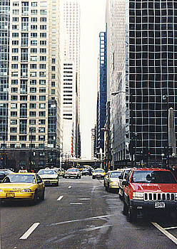 chicago2.jpg (123337 bytes)